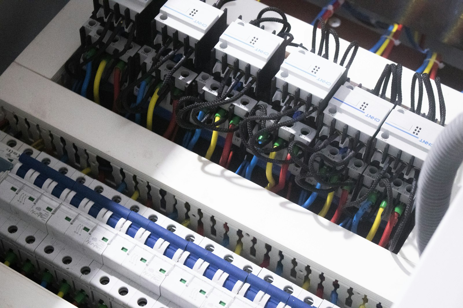 電気工事の作業イメージ